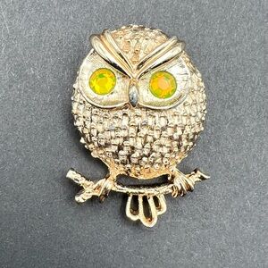 Sarah Coventry - Vintage Hooter Owl Brooch Pin Gold Tone, Green Rhinestone Eyes